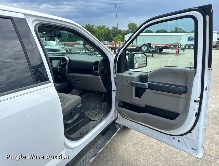 image for item EH6842 2018 Ford  F150 XLT SuperCrew pickup truck