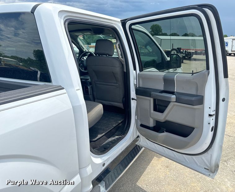 image for item EH6842 2018 Ford  F150 XLT SuperCrew pickup truck