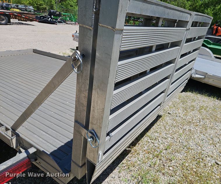 image for item EI3746 2016 Featherlite 3110-0014-STD utility trailer