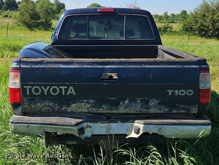 image for item EI3856 1997 Toyota  T100 XtraCab pickup truck