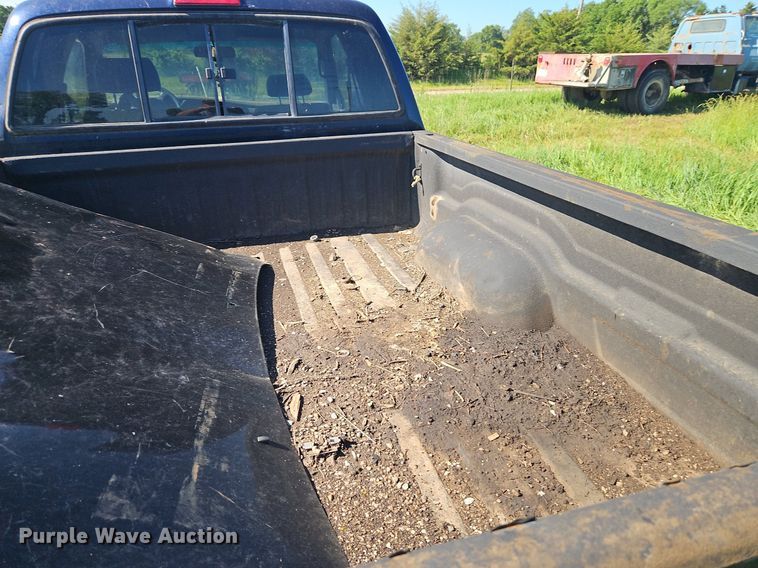 image for item EI3856 1997 Toyota  T100 XtraCab pickup truck