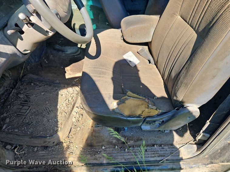 image for item EI3856 1997 Toyota  T100 XtraCab pickup truck