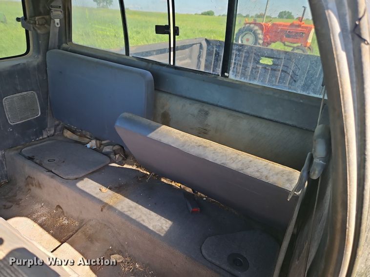 image for item EI3856 1997 Toyota  T100 XtraCab pickup truck