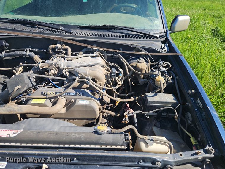 image for item EI3856 1997 Toyota  T100 XtraCab pickup truck