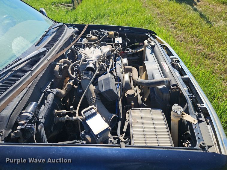 image for item EI3856 1997 Toyota  T100 XtraCab pickup truck