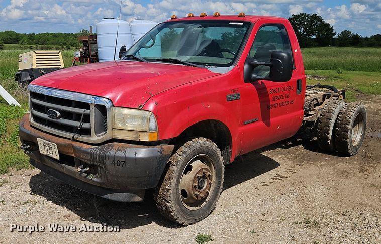 image for item EI3859 2002 Ford F550 Super Duty XLT truck cab and chassis