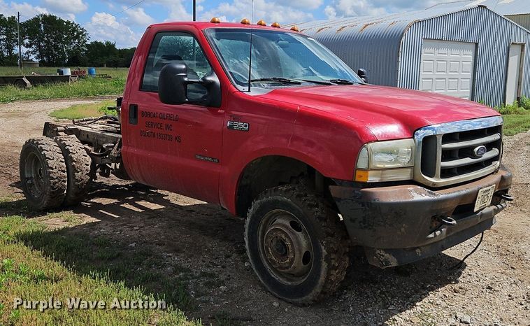image for item EI3859 2002 Ford F550 Super Duty XLT truck cab and chassis