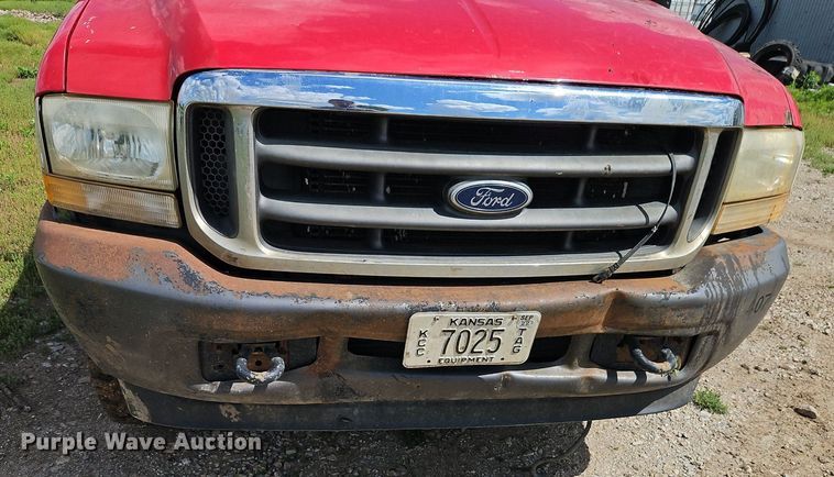 image for item EI3859 2002 Ford F550 Super Duty XLT truck cab and chassis