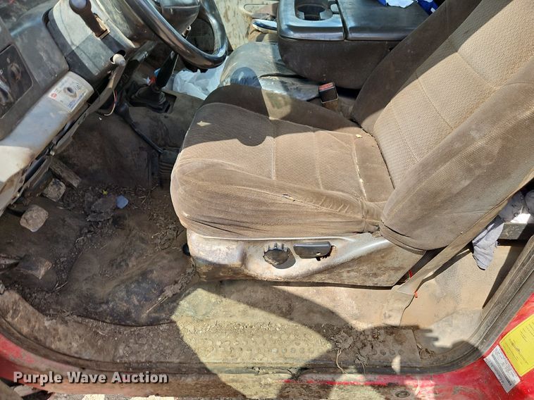 image for item EI3859 2002 Ford F550 Super Duty XLT truck cab and chassis