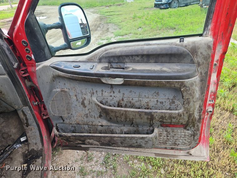 image for item EI3859 2002 Ford F550 Super Duty XLT truck cab and chassis