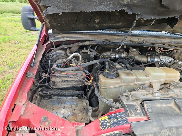 image for item EI3859 2002 Ford F550 Super Duty XLT truck cab and chassis