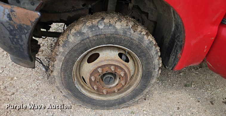 image for item EI3859 2002 Ford F550 Super Duty XLT truck cab and chassis