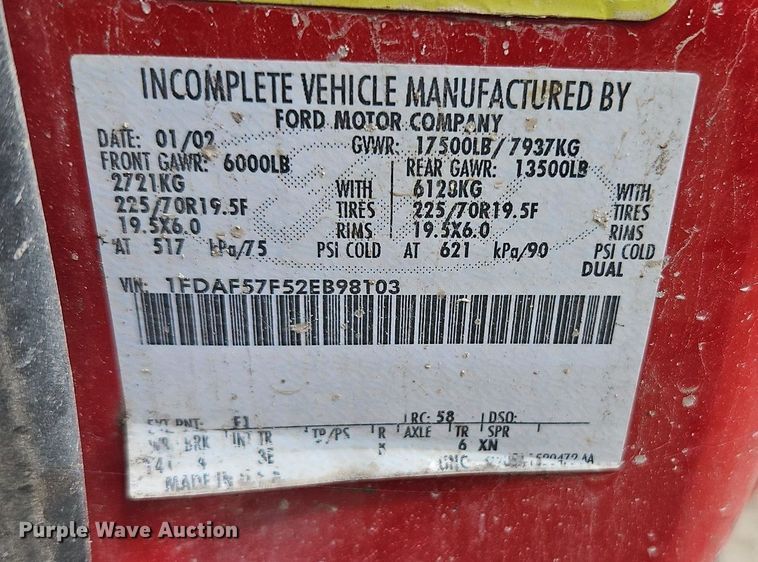 image for item EI3859 2002 Ford F550 Super Duty XLT truck cab and chassis