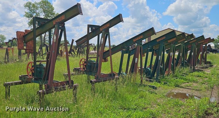 image for item EI3860 (12) pump jacks