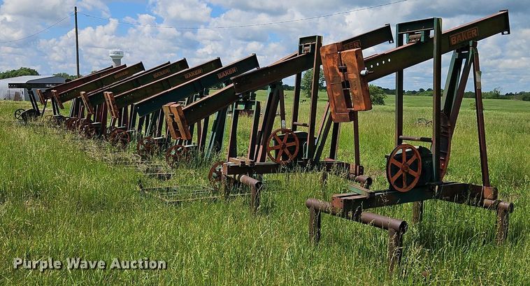 image for item EI3860 (12) pump jacks