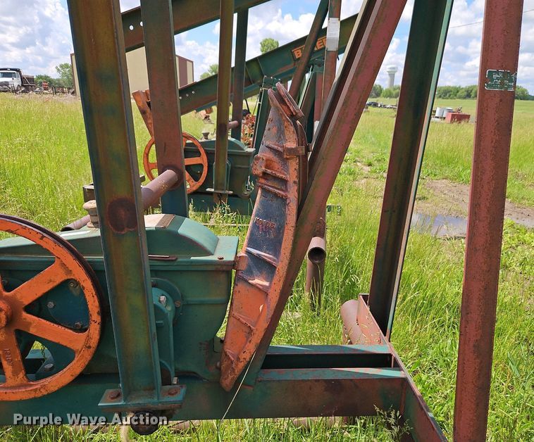 image for item EI3860 (12) pump jacks