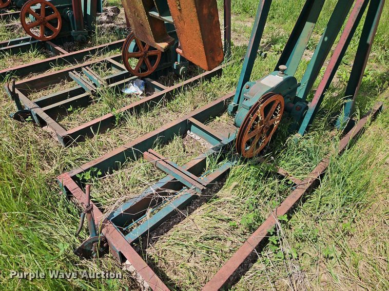 image for item EI3860 (12) pump jacks