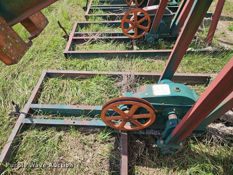 image for item EI3860 (12) pump jacks