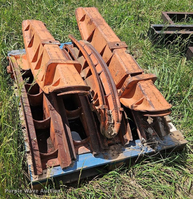 image for item EI3860 (12) pump jacks