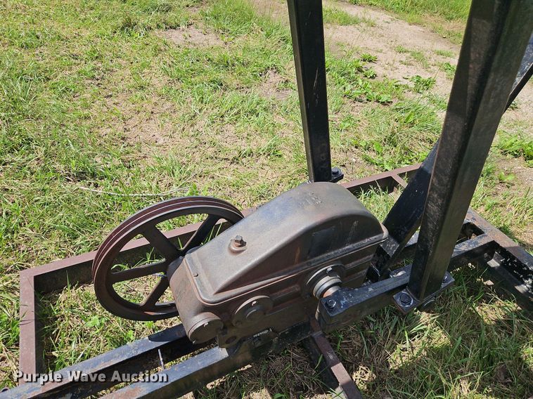 image for item EI3860 (12) pump jacks