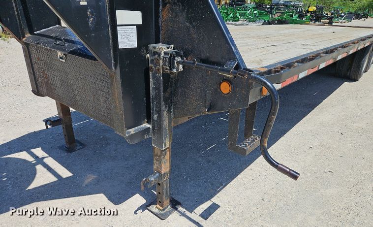 image for item EI3875 2007 PJ equipment trailer