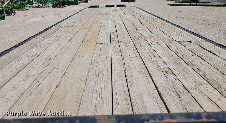 image for item EI3875 2007 PJ equipment trailer