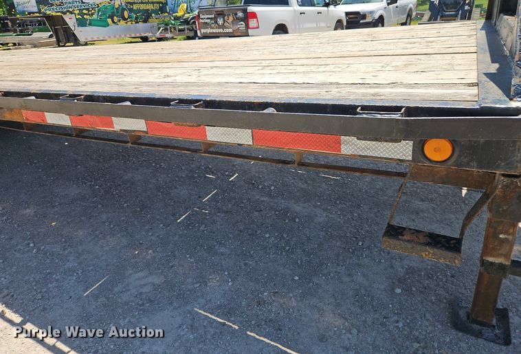 image for item EI3875 2007 PJ equipment trailer