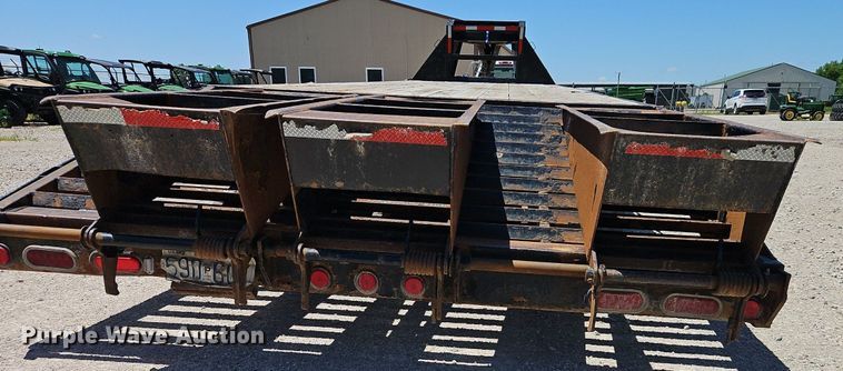 image for item EI3875 2007 PJ equipment trailer