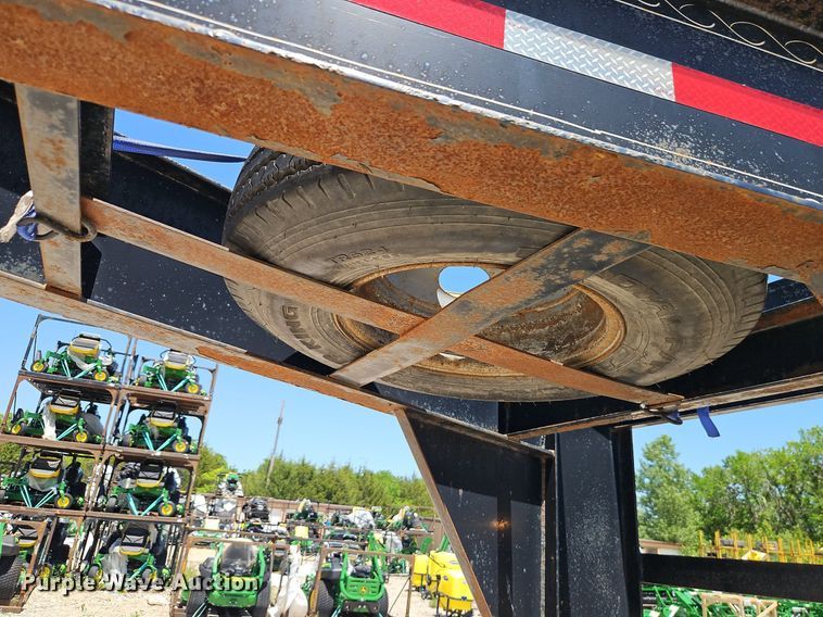 image for item EI3875 2007 PJ equipment trailer