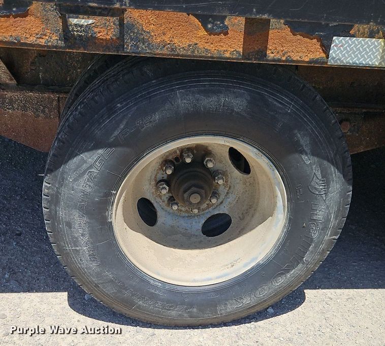 image for item EI3875 2007 PJ equipment trailer