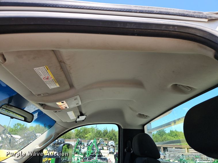 image for item EI3876 2013 Chevrolet  Silverado 3500HD flatbed pickup truck