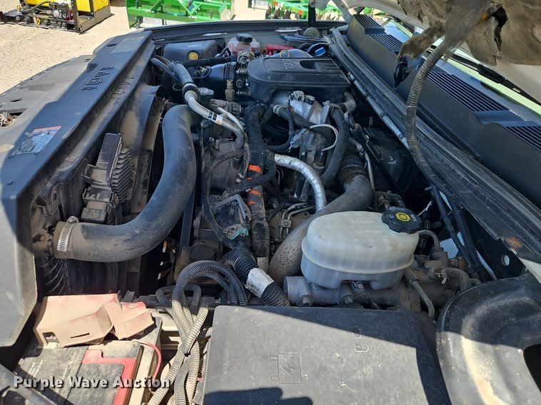 image for item EI3876 2013 Chevrolet  Silverado 3500HD flatbed pickup truck