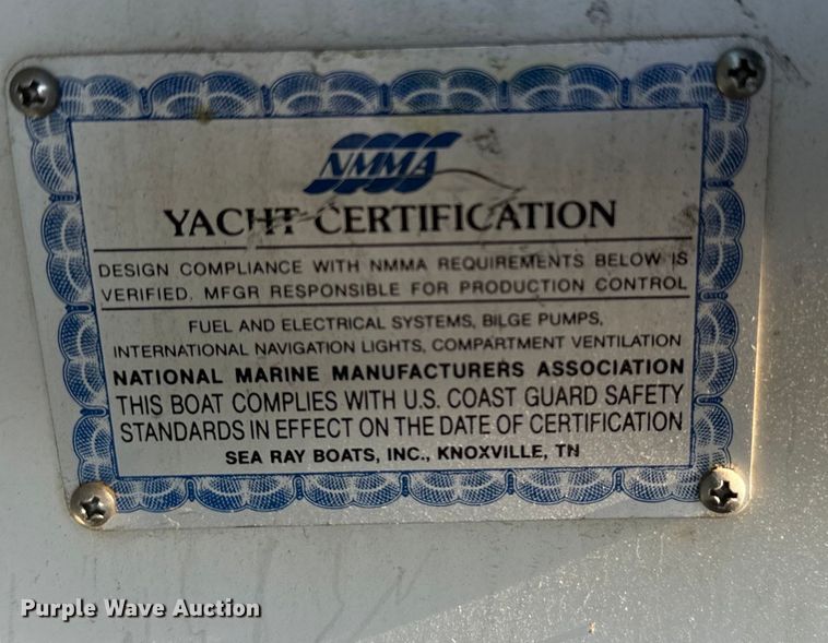 image for item EJ0453 1988 Sea Ray Cruiser  boat