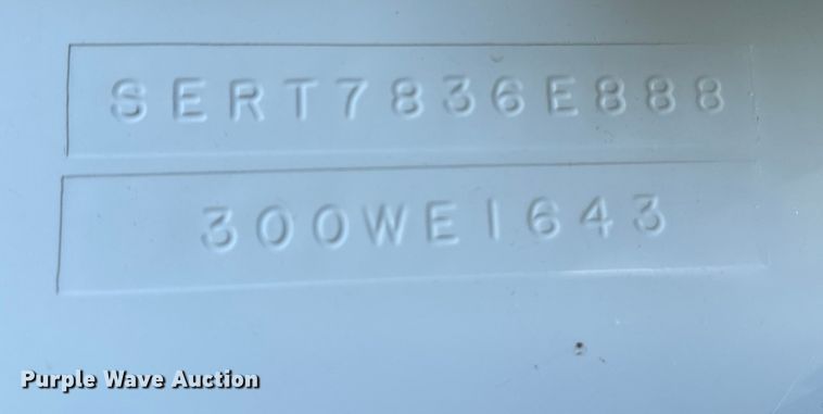 image for item EJ0453 1988 Sea Ray Cruiser  boat