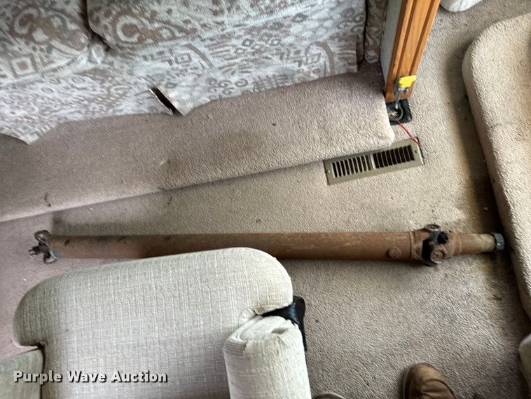 image for item EJ0562 1995 Winnebago IFG37RW RV