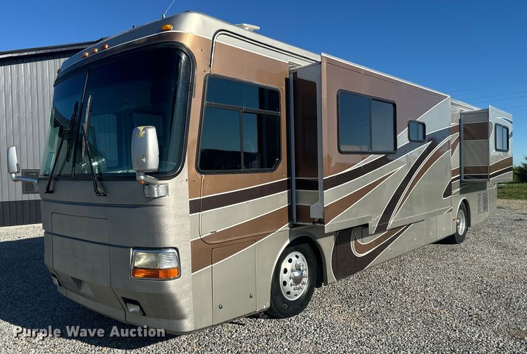 image for item EJ2789 2001 Monaco RV