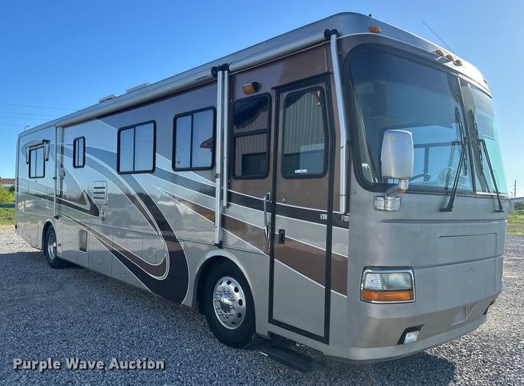 image for item EJ2789 2001 Monaco RV