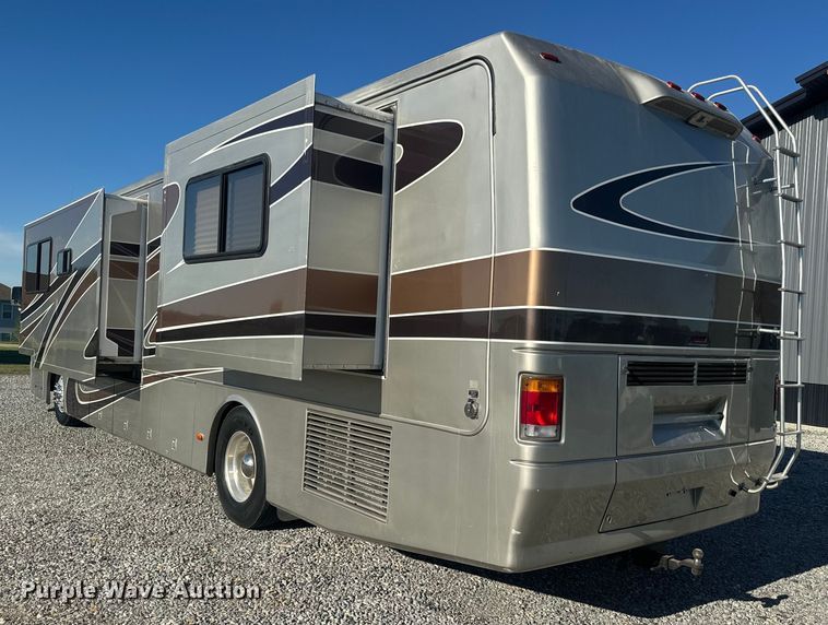 image for item EJ2789 2001 Monaco RV