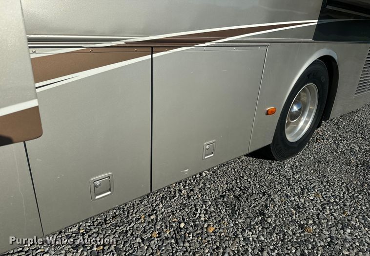 image for item EJ2789 2001 Monaco RV