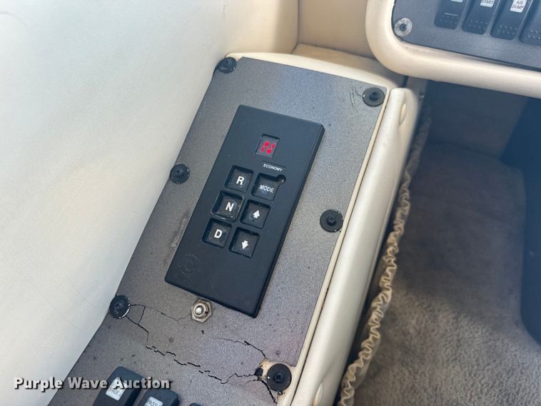 image for item EJ2789 2001 Monaco RV