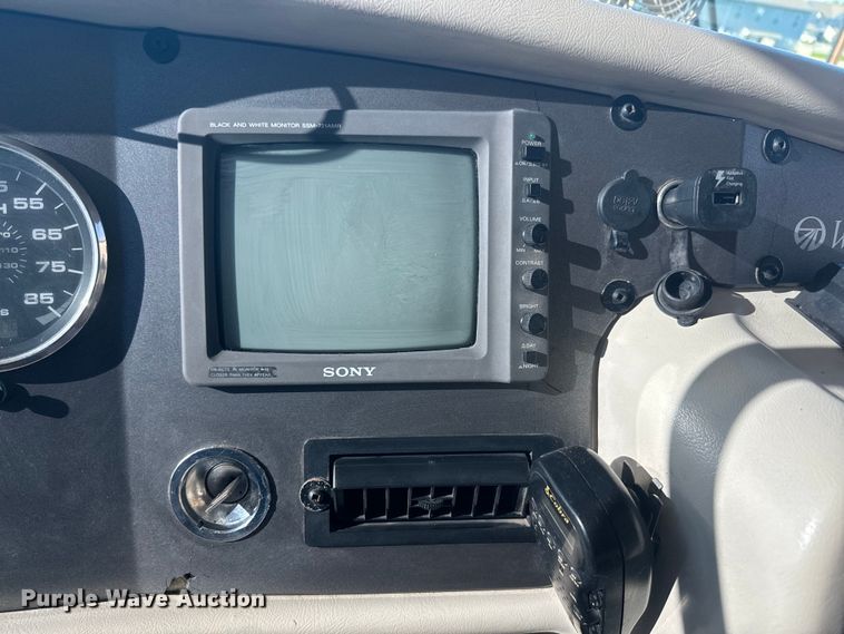 image for item EJ2789 2001 Monaco RV