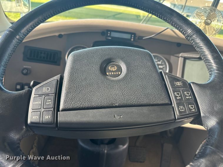 image for item EJ2789 2001 Monaco RV