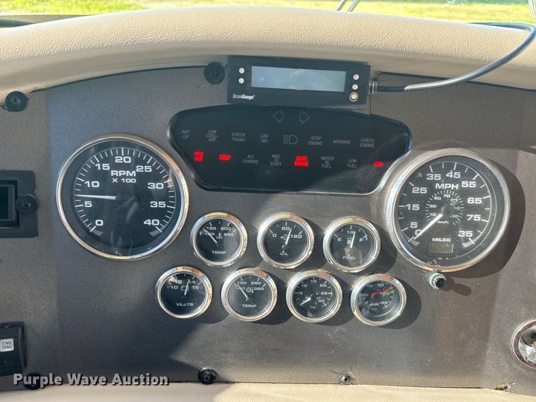 image for item EJ2789 2001 Monaco RV