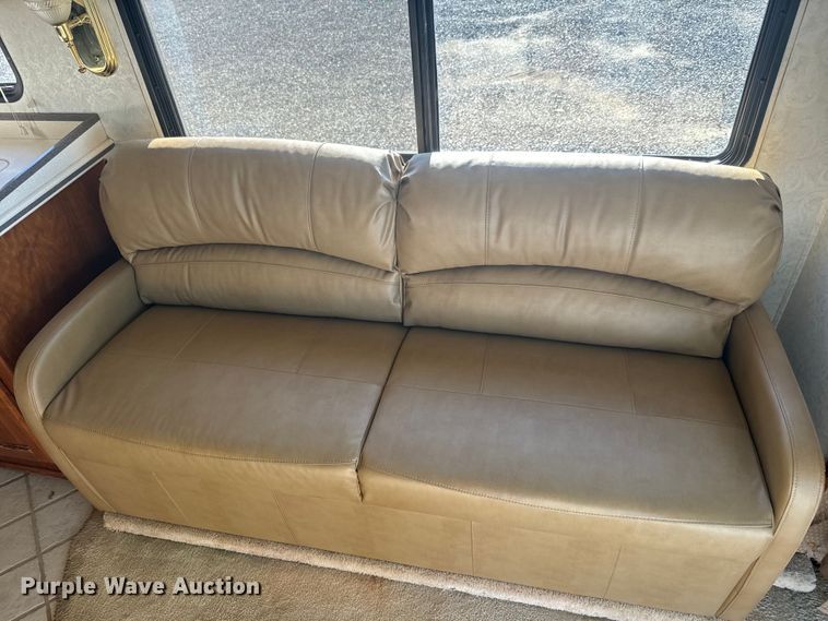 image for item EJ2789 2001 Monaco RV