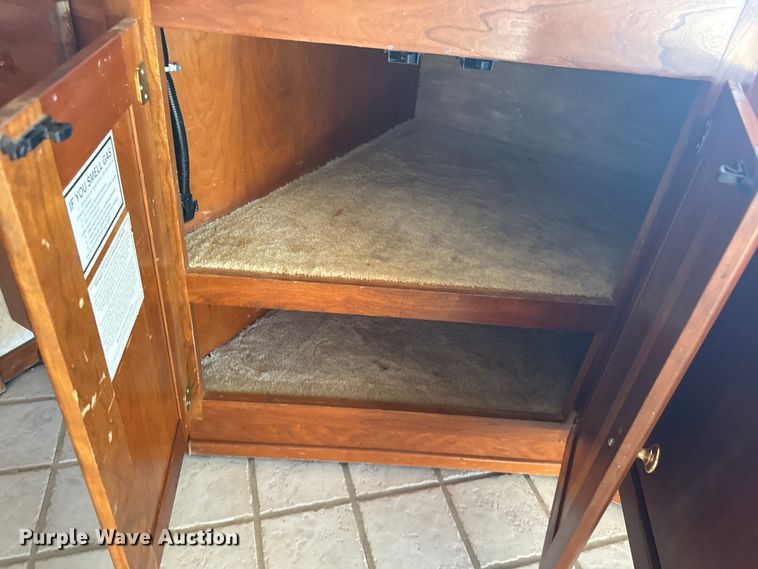 image for item EJ2789 2001 Monaco RV