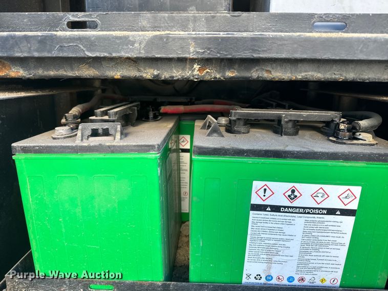 image for item EJ2789 2001 Monaco RV