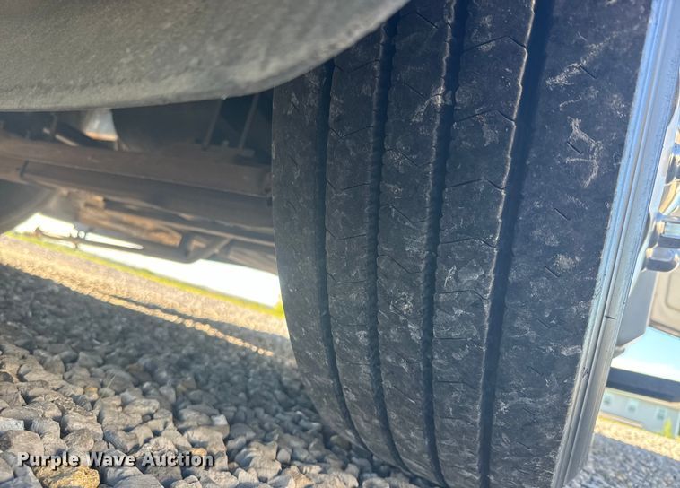 image for item EJ2789 2001 Monaco RV