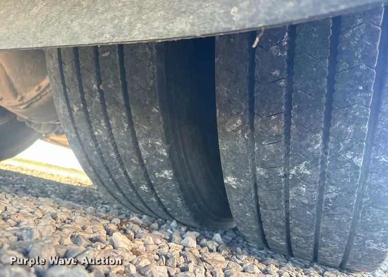 image for item EJ2789 2001 Monaco RV