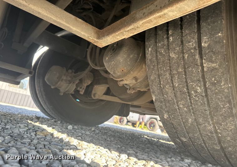 image for item EJ2789 2001 Monaco RV