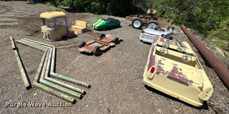 image for item EJ2807 Carnival Ride trailer